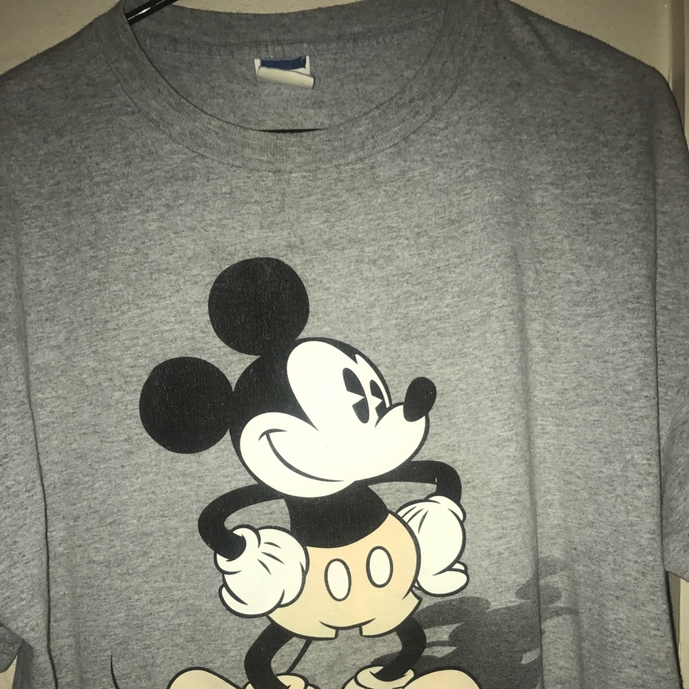 Mickey Mouse Disney tee California vintage style